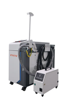ماشین تمیز کننده لیزری دستی 1064nm همراه با سیستم خنک کننده آب